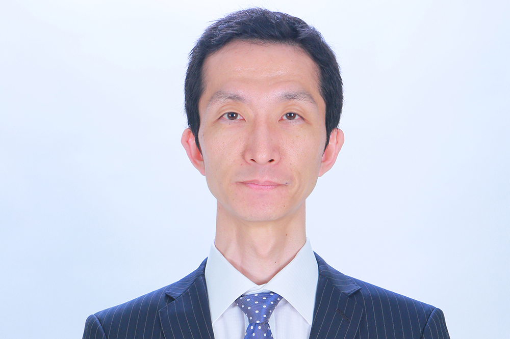 岸 巧